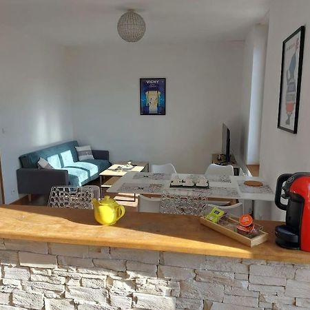 Appartement Proche Des Parcs Vichy Exterior foto